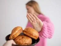 حذف وعده غذایی