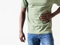 عوارض نگه داشتن مدفوع