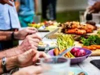 استرس غذا خوردن در جمع
