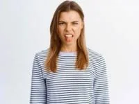 مزه فلز دهان
