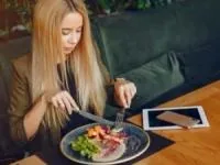 باکلاس غذا خوردن
