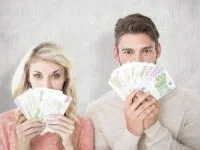 پول گرفتن از همسر