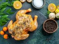 خوردن مرغ