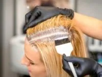 رنگ کردن ریشه مو