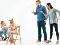 رفتار غلط والدین