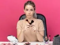 آرایش نکردن