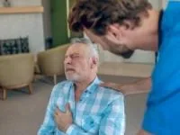 کمک اولیه سکته قلبی