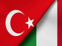 پرچم ترکیه و ایتالیا