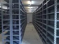 قفسه انباری