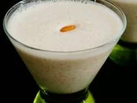 میلک شیک گلابی