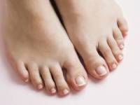 کوتاه نکردن ناخن های پا
