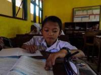 چهار دست و پا رفتن تا مدرسه