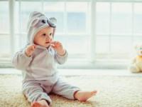 توانایی کودک هشت ماهه