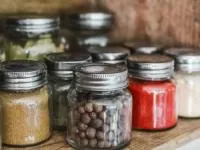محل نگهداری ادویه جات