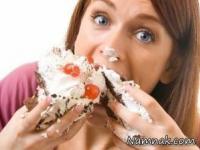 خوردن شیرینی