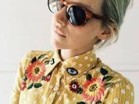 گلدوزی روی لباس