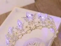 تاج عروس سلطنتی