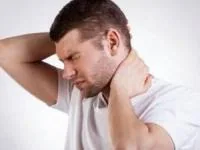 درد پشت سر چه دلایلی دارد و چگونه درمان می شود؟