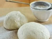 خمیر پیتزا
