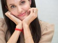 آنجلینا جولی