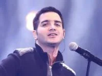 محسن یگانه