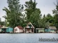 دریاچه زیبا