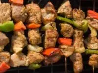 کباب چوبی با فلفل سبز