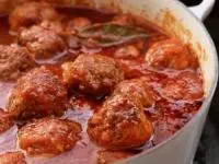 طرز تهیه قرمزه نخودچی اصفهان