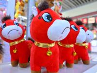 عروسک اسب گریان