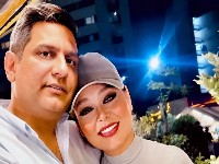 سانیا سالاری و همسرش