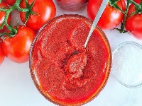 خواص رب گوجه فرنگی خانگی