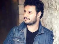 جواد عزتی