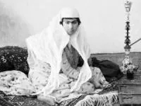 نحوه پوشش زنان قاجار