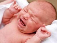 ختنه نوزاد پسر