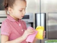همکاری کودکان در خانه