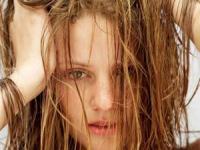 چرب شدن موی سر