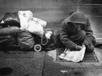 کمک و رسیدگی به بی خانمان ها