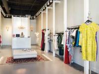 مغازه لباس فروشی