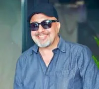 رضا عطاران