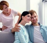 کاهش دخالت خانواده همسر