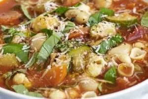 سوپ گیاهی ایتالیایی
