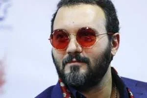 کامبیز دیرباز