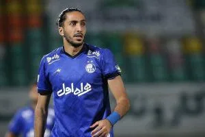 مدافع استقلال