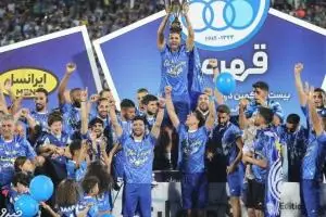 بازیکن استقلال