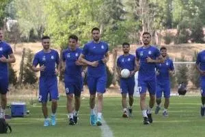 بازیکن استقلال