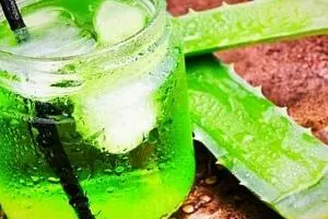 آب آلوئه ورا