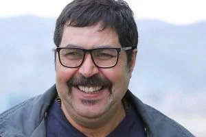 فرهاد اصلانی