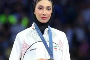 مبینا نعمت زاده