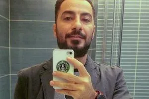 نوید محمدزاده