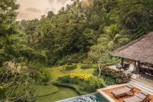 بالی بهشت عشاق روی زمین